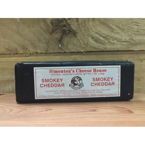 Simonton's Smokey Cheddar (8 oz)